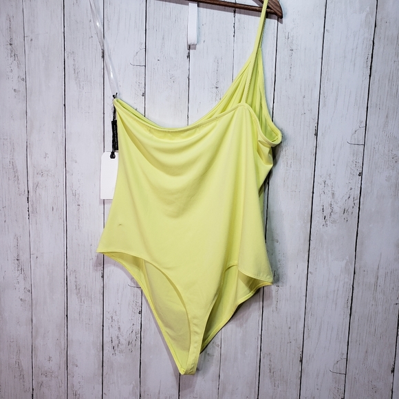 New! Leith Nordstrom Yellow One Shoulder Bodysuit - Picture 8 of 8
